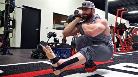 This must have been very difficult for him but he was able to overcome all the obstacles. HOW TO TRAIN WITH A BROKEN FOOT! - YouTube