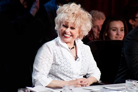 She appeared in more than seventy films since 1962. Ilyen luxusban él Esztergályos Cecília