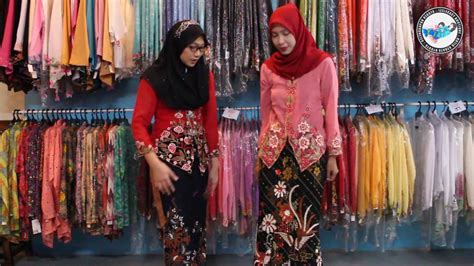 Inspirasi model kain batik kebaya pada ide gaya batik. 43+ Fesyen Kain Batik Lepas