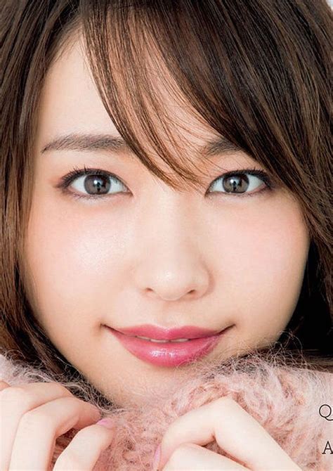 新垣結衣（日语：新垣 結衣／あらがき ゆい aragaki yui，1988年6月11日－），日本女演員、歌手及模特兒，出生於沖繩縣那霸市，身高169公分1，血型a型2，目前為日本lespros娛樂旗下的藝人。 「新垣結衣」の画像【2020】 | 美しい笑顔、美しい目、顔