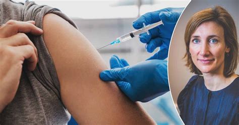 Een pauze is dus niet vanzelfsprekend, maar net omdat we zoveel mensen vaccineren, is het ook belangrijk om snel te reageren wanneer er sprake is van mogelijk ernstige bijwerkingen.' 1 op de 3 heeft last van lichte bijwerkingen coronavaccin ...