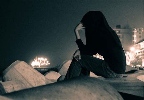 Gambar orang menangis dp bbm bergerak terbaru 30 11 2019 gambar kartun muslimah sumber gambar : Kenapa Kita Selalu Mengeluh?