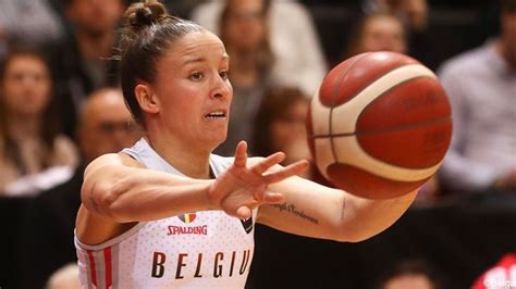 De belgian cats staan in vuur en vlam en je moet van goede huizen komen wil je ons kunnen aan de kant van de belgen was men een stuk fitter. Castors Braine strikt Carpréaux en WNBA-speelster Kayla ...