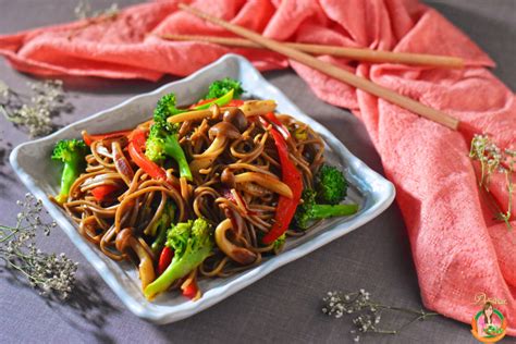 The pork ribs are so tender that they melt in your mouth. Stir-fried Vegetarian Soba | Delishar - Singapore Cooking Blog