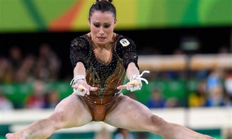 Sarà la sua quarta olimpiade , un record per la ginnastica. Ginnastica, Coppa del Mondo: Vanessa Ferrari in finale al ...