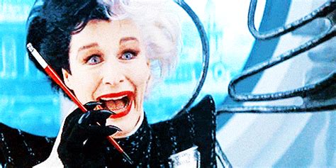 Share the best gifs now >>>. Emma Stone irá viver a Vilã Cruella de Vil em live-action ...