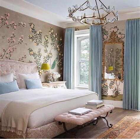 Take a peek at 40 of our favorite bedroom wallpaper ideas by top interior designers, from romantic floral patterns to graphic 40 beautiful bedroom wallpaper ideas to envelop yourself with style. Wallpaper | Stylish bedroom, Bedroom interior, Feminine ...