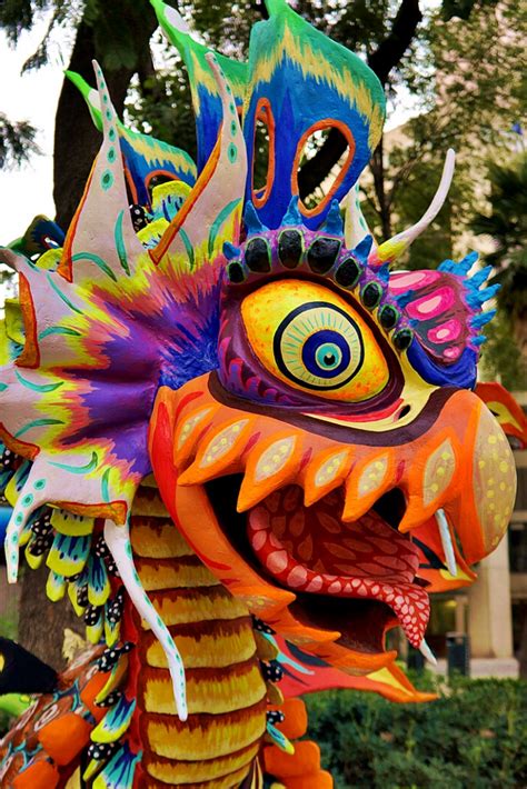 The original designs for pedro linares' alebrijes have fallen into the public domain. Desfile de Alebrijes Monumentales en la CDMX en 2020 ...