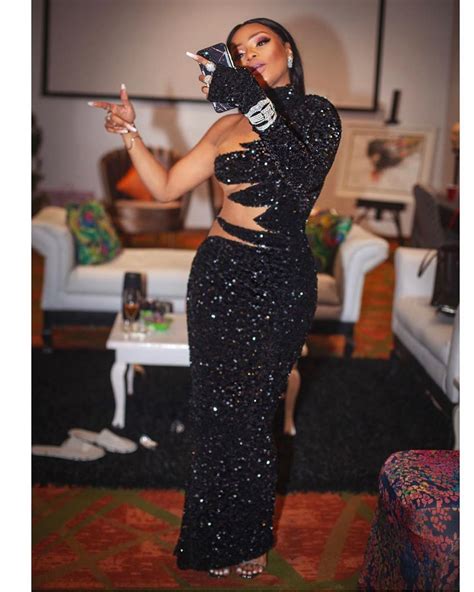 Entdecke rezepte, einrichtungsideen, stilinterpretationen und andere ideen zum ausprobieren. See Every Look Bonang Matheba Wore As Host Of The 2020 ...