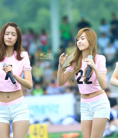 Nc21, marriage life, romance cast : Photos 2010.05.21 Yoona at Namyangju Central Football Game | Belas mulheres, Cantores, Mulheres