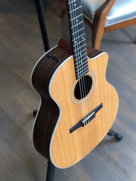Voir plus d'images de la guitare hanika 54pf. Guitare classique Taylor 214ce-N | Test, Avis & Comparatif