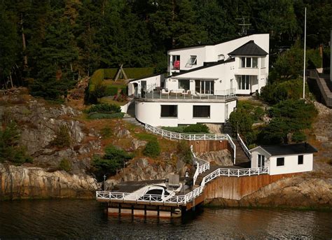 Im süden hat der bodden eine schmale verbindung zum meer. Haus an der Ostsee II ... Foto & Bild | world, schweden ...