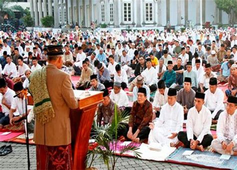 السلام عليكم ورحمة الله وبركاته. Khutbah Idul Adha Bahasa Sunda