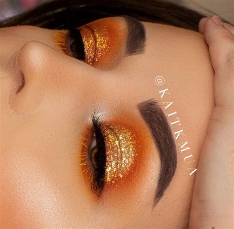 Check spelling or type a new query. Orange Glitter Spotlight Eyeshadow Makeup Ideas | Gold glitter eyeshadow, Eyeshadow makeup ...