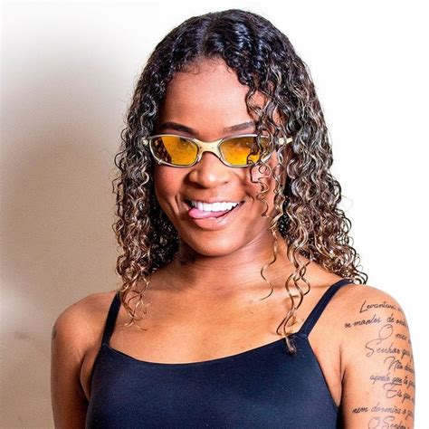 Discover more music, concerts, videos, and pictures with the fernanda andrielli nascimento dos santos, better known as mc dricka, is a baile funk singer from. MC DRICKA Hit13 no Instagram: "🤪👑 rainha né mores" em 2020 ...