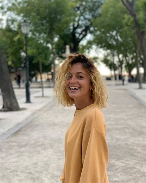 Последние твиты от bruna quintas ಌ (@brunaaquintas). Bruna Quintas e a foto nua da atriz da SIC no regresso à praia