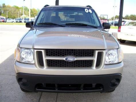 Detailed features and specs for the used 2004 ford explorer xlt including fuel economy, transmission, warranty, engine type, cylinders, drivetrain and more. Buy used 2004 Ford Explorer Sport Trac XLT in 2400 N Main ...