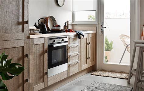 We are 'simply' looking to replace the worktops on our existing kitchen and have few things we are unsure of. Alpinia Oak Shaker | DIY at B&Q | Kitchen fittings, B&q ...