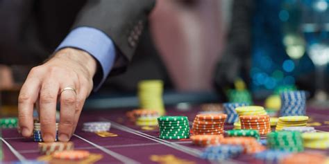 Advertise and offer incentives for users to find and choose your casino in order to start making money from it. A BRIEF GUIDE ON HOW TO MAKE ONLINE GAMBLING MONEY | Gambling, Casino, Online casino