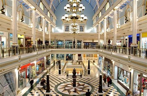 The mall opened in 1977 and has since been renovated in 1991, 1993 (expansion), 2007, and 2012. Madrid's Top Shopping Malls - Naked MadridNaked Madrid