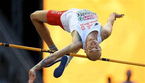 Lider oglądalności wśród kanałów sportowych w polsce. Skok wzwyż. Spokojny powrót Sylwestra Bednarka. Znakomity ...