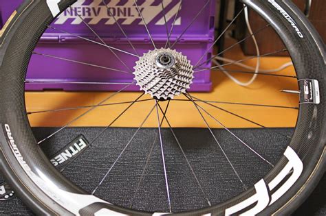 Rear hubs utilize dt`s star ratchet freehub engagement system. ハブメンテナンス（FFWD DT-Swissハブ） : くにたちサイクリング ...