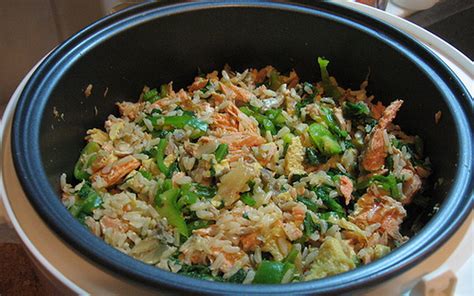 Jika anda tidak terlalu sering masak, memilih rice cooker yang biasa tidak. Anak Kos Wajib Intip Resep & Cara Cerdas Masak Menu Sahur dengan Rice Cooker : Okezone Lifestyle