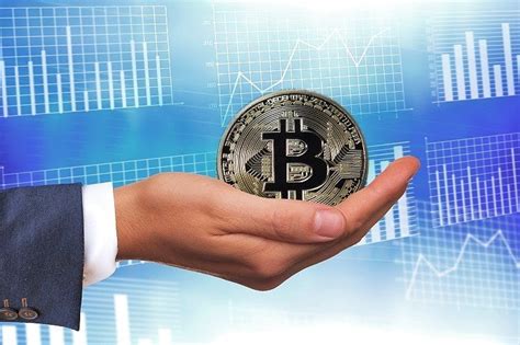 While it has seen an impressive upward trend bitcoin may be gaining popularity right now, but that alone doesn't make it a smart investment. Top 5 Bitcoin Investors | Investopedia