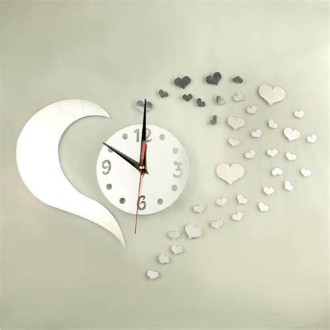 Die wandgestaltungidee ist nicht nur eine praktische wanduhr, sondern auch ein tolles dekoelement. 3D Wanduhr Spiegel Herz silber ca.50x40cm | Wanduhren ...