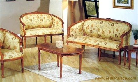 Kain dan rangka kayu yang berkualitas membuat sofa ini terasa nyaman. Kursi Tamu Harga Sofa Murah Dibawah 1 Juta 2020 - KURSIKO