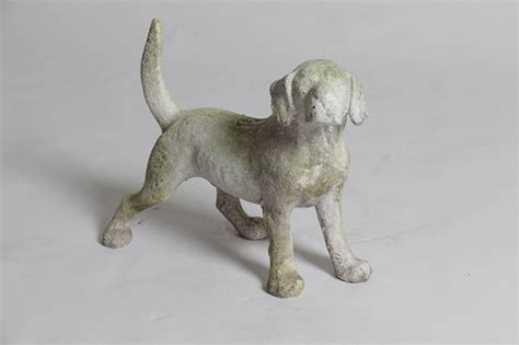 Select one of the many golden retriever products below or use the menus on the left to refine your search for golden retriever gifts, collectibles or home and garden decor items. Small Hunting Dog Statue