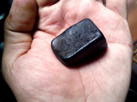 Bentuk mereka meniru lintasan petir yang menyebar ke dalam tanah. BLOG KOLEKSI MEGA MISTIK DAN ANTIK ANTARABANGSA: November 2010