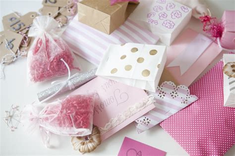 An advent calendar for a bride to be! サプライズプレゼントを毎日お届け!アドベントカレンダーで結婚式までカウントダウン☆ | Wedding Tips ...