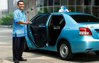 Caranya dapat kerja di gojek! Lowongan Kerja Sopir Taksi Blue Bird di Bali, Gaji Harian ...