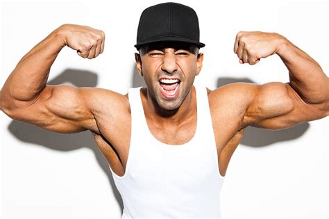 Will surely drop all the ladies jaws in astonishment due to his incredibly good looks. YouTube Star Yousef Erakat | THE MAN CRUSH BLOG