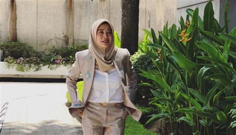 She was born on march 2, 1984 and her birthplace is malaysia. Kerana Isu Syed Saddiq, Dira Abu Zahar Dapat 'Title ...