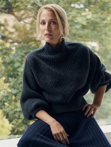 Gillian anderson 'won back her boyfriend after he ditched her for jemima khan'. GILLIAN ANDERSON for Net-a-porter Magazine, Decembre 2020 ...