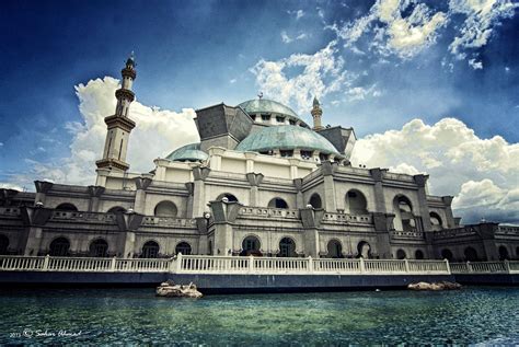 Masjid wilayah persekutuan merupakan salah sebuah masjid yang utama di kuala lumpur, malaysia. Sahar Ahmad Images...I Am Photo artist