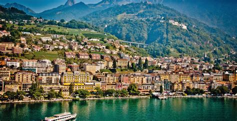 29, e non riesco a staccarmene! Lago di Ginevra - dorati riflessi sull'acqua