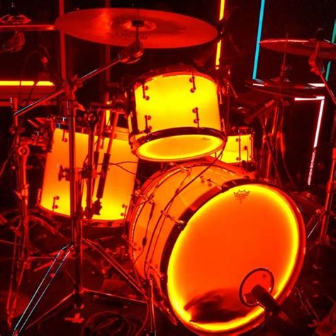 ooooh i really wish i had a drum set and if i did i would ...