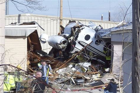 Ted christopher, who competed in every level of nascar and racked up nearly 50 wins in the modified series, was killed in a plane crash in connecticut on we are all saddened to learn of the tragic plane crash this afternoon that claimed the lives of nascar driver ted christopher and the. QB legend Steve Davis dies, named as one of two victims of ...