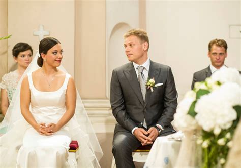 De a férje szerinte mindig tökéletesen megérzi ezt a pillanatot, és „ilyenkor visszavonul. Orbán Viktor nem vett részt lánya esküvőjén? - Szűk körben ...