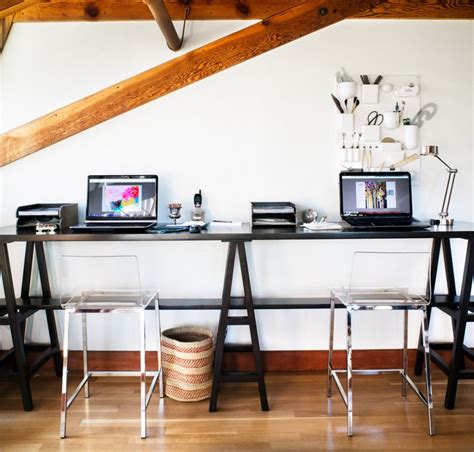 The mocka trestle desk provides a generous workspace, while adding a hint of contemporary industrial design to home that said, the trestle desk also serves well in other areas, offering a great surface for a beauty station in the bedroom, or. 15 Home Offices Featuring Trestle Tables as Desks