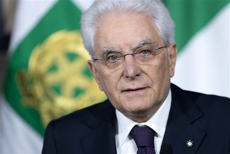 Sergio Mattarella é reeleito presidente da Itália aos 80 anos - Mundo ...