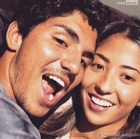 The result catapulted sally into the no. Gabriel Medina and Tayná Hanada - Dating, Gossip, News, Photos