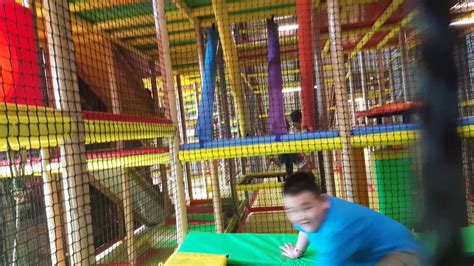 Considered to be the newest play area in the city. Parenthood Playland, Sunway Pyramid - YouTube