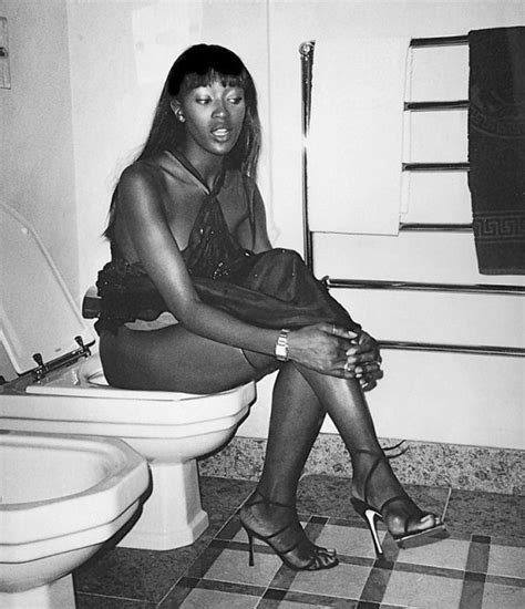 Lecturer in nursing, phd student, passionate about crisis intervention and mental health nursing, #clinicaldecisionmaking. Celebrities on toilets | Naomi campbell, Mario testino, Naomi