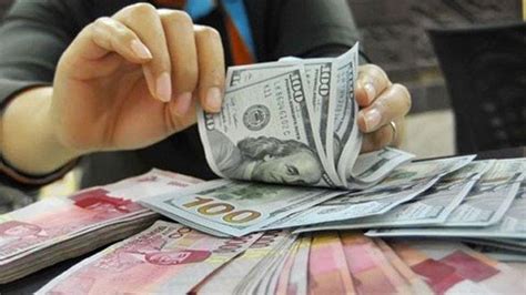 Pengubah mata uang konverter menunjukkan konversi dari 1 rupiah ke ringgit malaysia pada minggu, 9 mei 2021. Melemah 63 Poin, Nilai Tukar Rupiah Terseok di Level Rp15.567