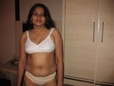 Arpitha aunty @@@ ~~~~ fully explored page 27 xossip. Desi Girls and Aunties Hot Pics (UPDATES Daily) - your ...