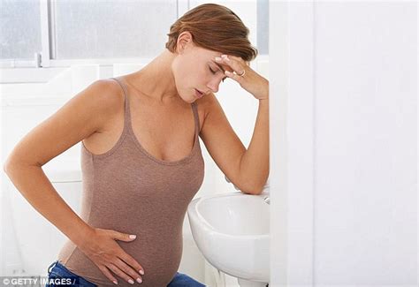 Nausea symptoms are not painful but very uncomfortable feelings that are felt in the chest, upper abdomen, or back of the throat. Why morning sickness isn't so bad after all | Daily Mail ...